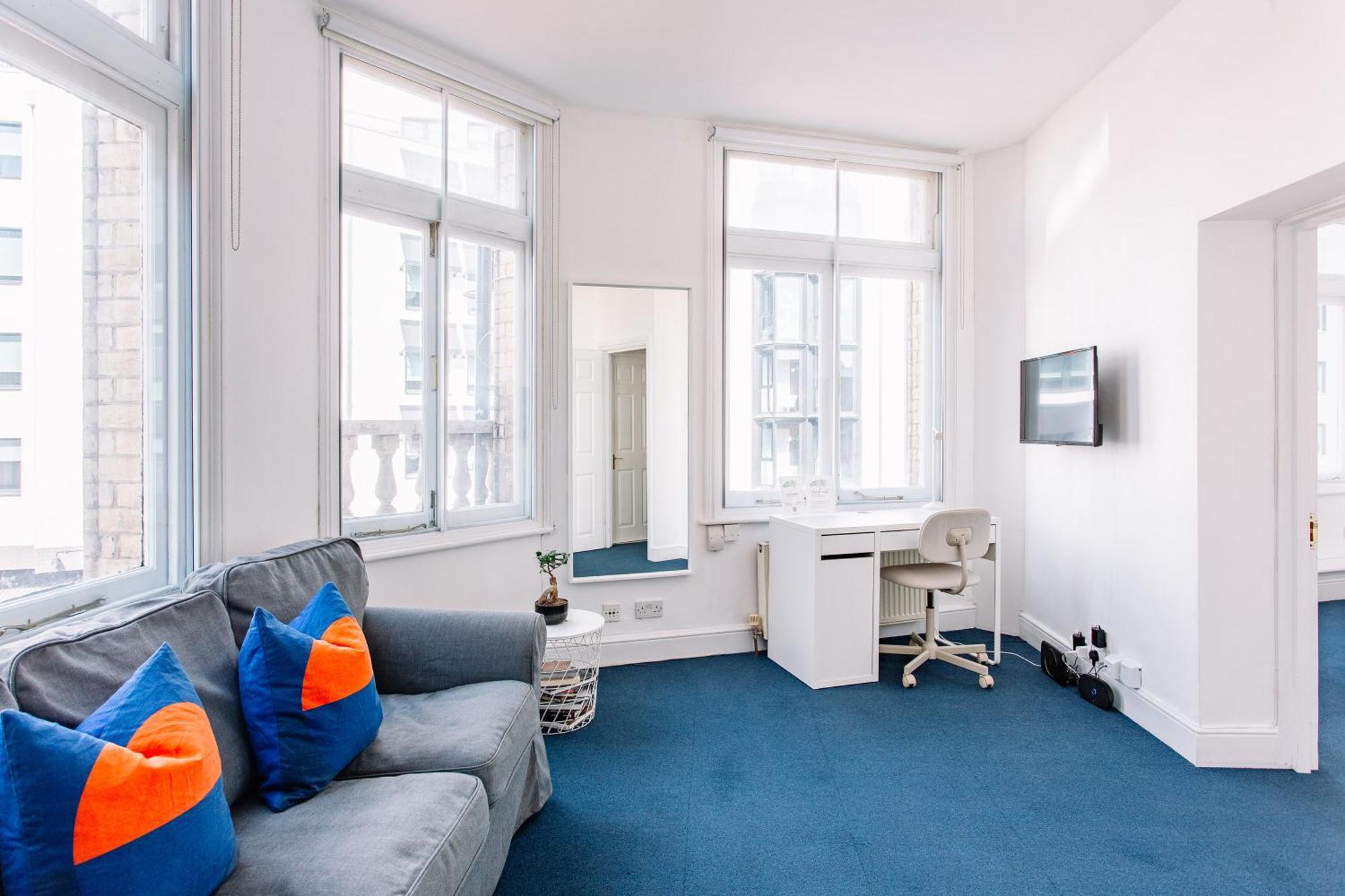 Apartments Are Located In The Heart Of Shoreditch Лондон Екстериор снимка