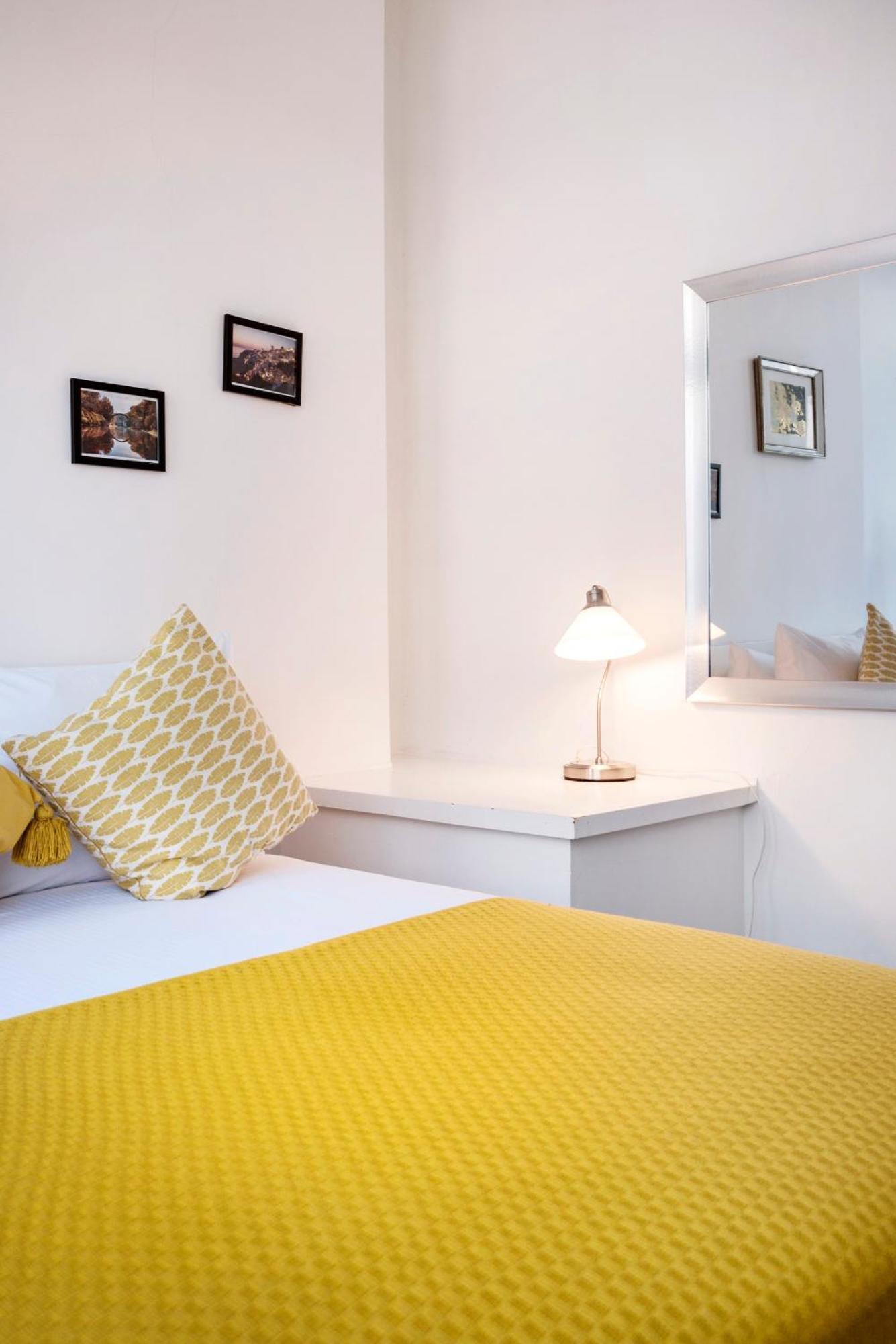 Apartments Are Located In The Heart Of Shoreditch Лондон Екстериор снимка