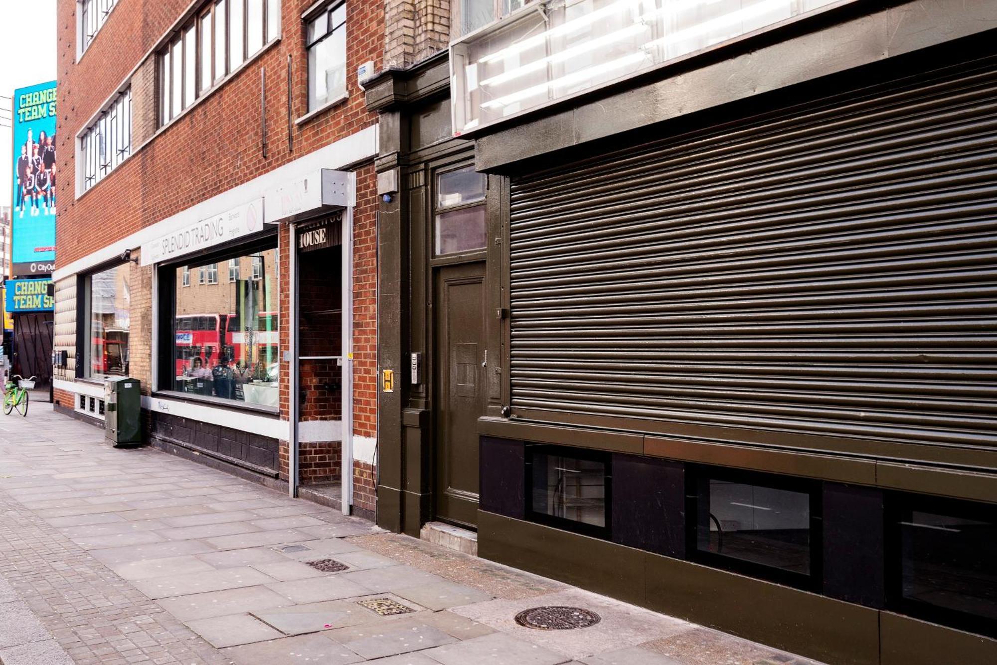 Apartments Are Located In The Heart Of Shoreditch Лондон Екстериор снимка